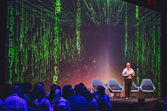 Ellen_MacArthur_Foundation_Summit_2018_424